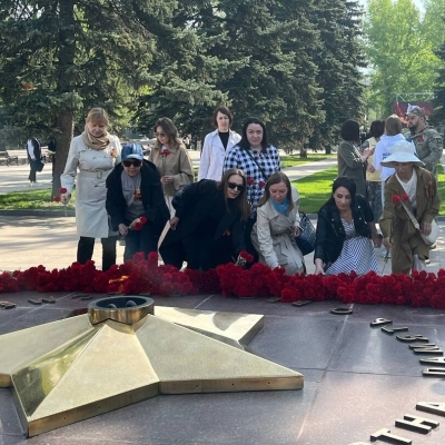 Коллектив Госохранинспекции возложил цветы к Вечному огню