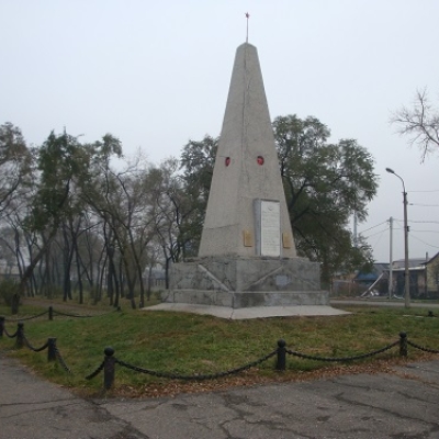 Обелиск "Павшим коммунарам" сооружен в 1927 году в память погибшим за установление и защиту Советской власти в Хакасии